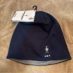 Smartwool running touque and socks